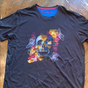 Robert Graham T-shirt size Large